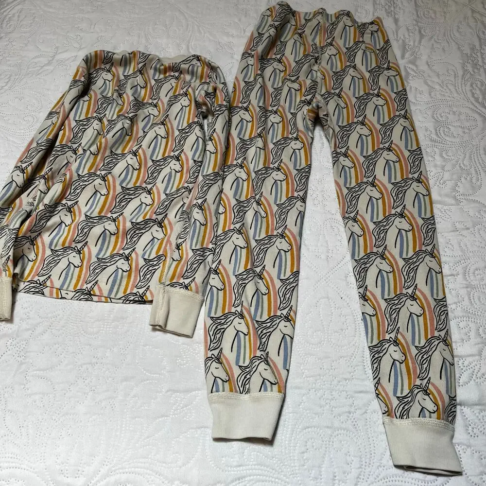Hanna Andersson Rainbow Unicorn PJ Set Size 6/7